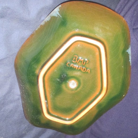 Vintage Blue Mountain Pottery 1-Tier Green Candy Dish - Picture 3 of 3
